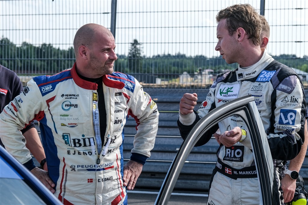 Peugeot-kørerne Casper Elgaard og Michael Markussen havde begge en fin weekend, og førstnævnte rykkede også op som nummer to i mesterskabet.